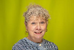Picture of Corinne Dardis